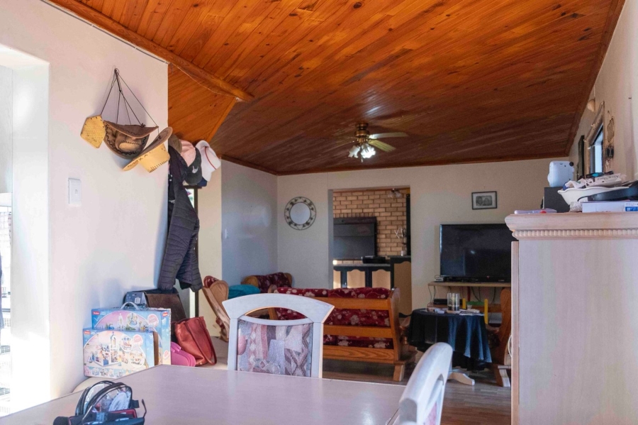 5 Bedroom Property for Sale in Dana Bay Western Cape